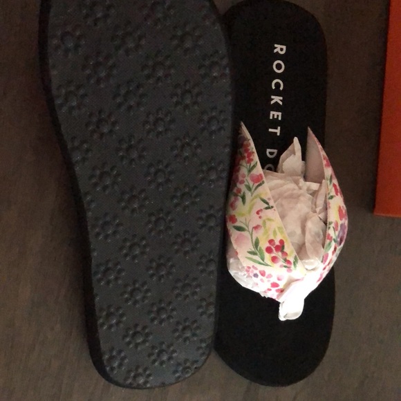 Rocket Dog floral sandals - Picture 3 of 5